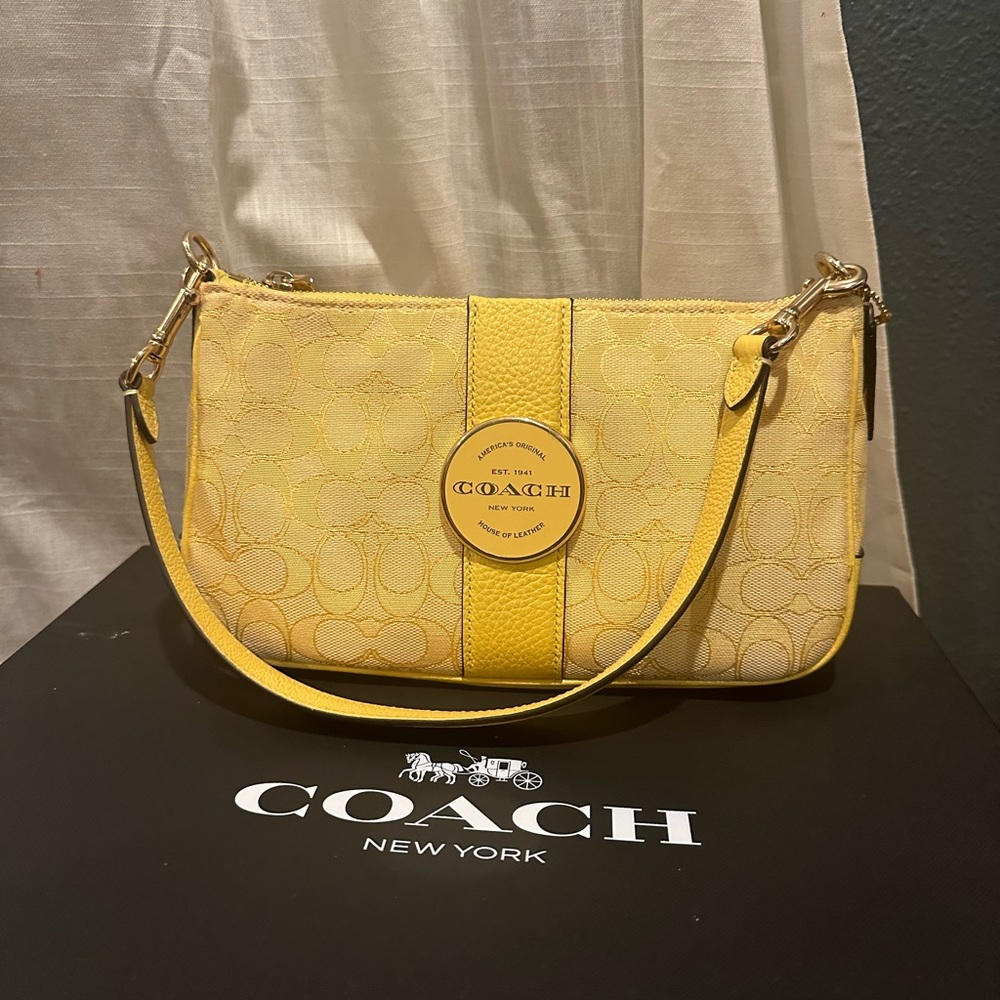 Coach Lonnie shoulder bag in signature jacquard